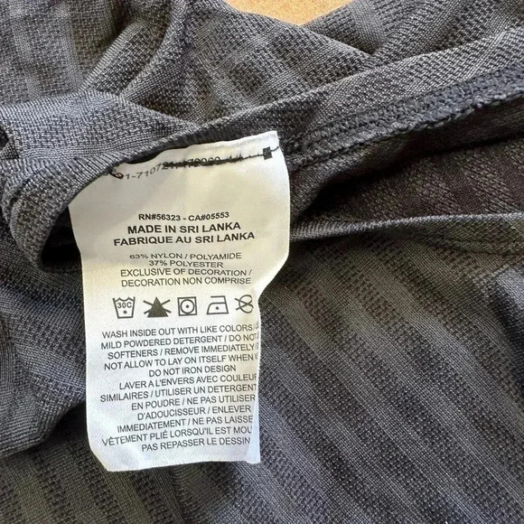 Nike Dri-Fit Sleeveless Miler Running Tank Top Black Mesh Breathable Womens S - Picture 8 of 8